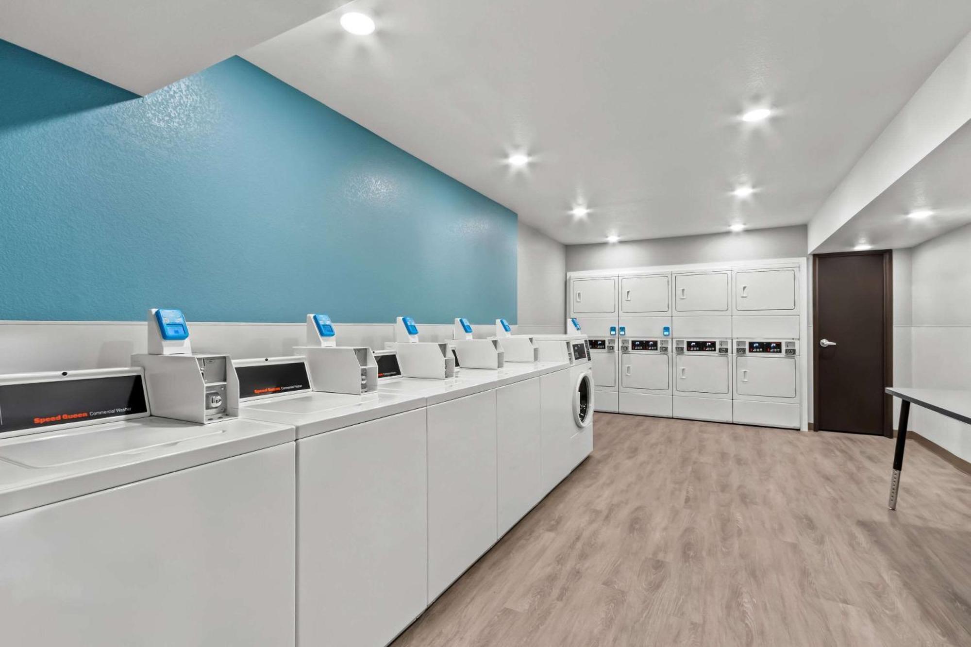 Woodspring Suites Gilbert - Mesa Gateway Airport Queen Creek Eksteriør billede